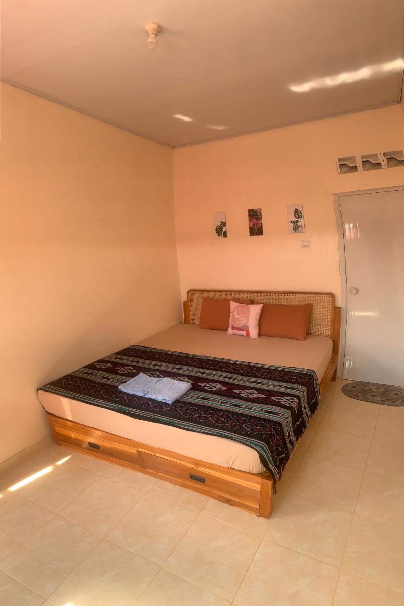 Et Malio Stay & Travel Malioboro Pusat Kota Джокьякарта Экстерьер фото