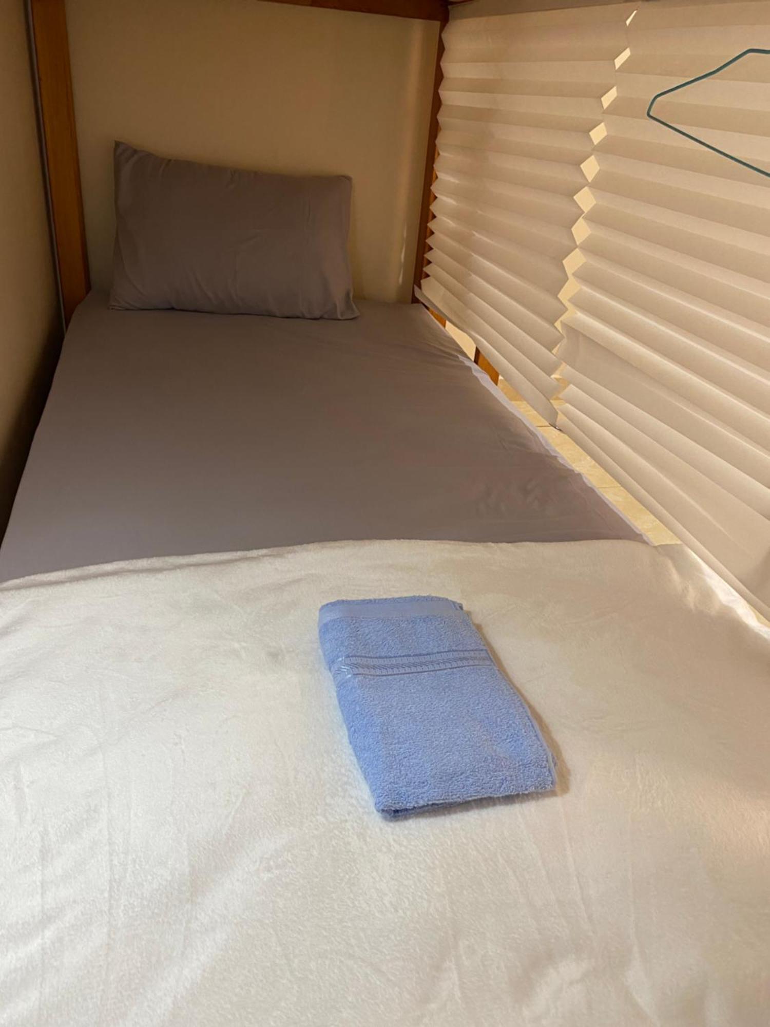 Et Malio Stay & Travel Malioboro Pusat Kota Джокьякарта Экстерьер фото
