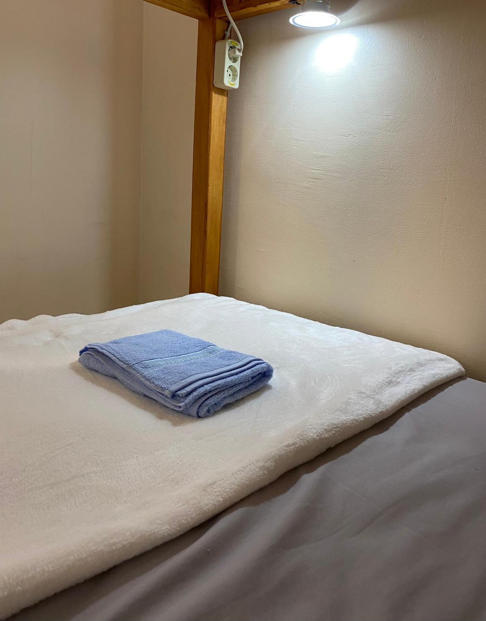 Et Malio Stay & Travel Malioboro Pusat Kota Джокьякарта Экстерьер фото